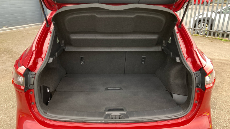 Nissan Qashqai 1.6 DiG-T Tekna 5dr Petrol Hatchback